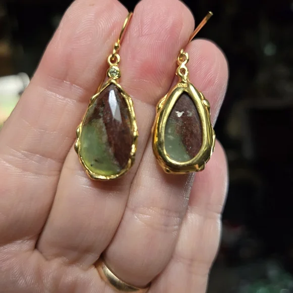 Chrysoprase & Topaz sterling & gold earrings - Picture 8 of 8